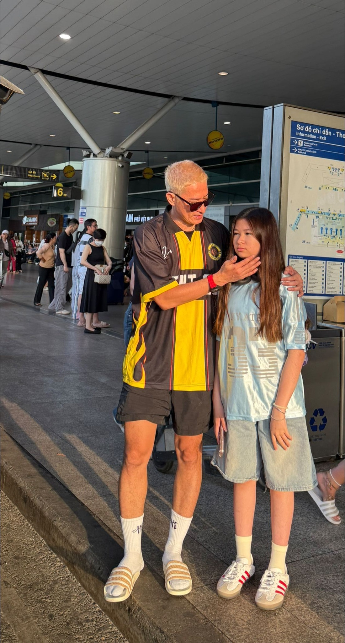 Huy Khánh nói gì trước tin yêu lại vợ cũ Mạc Anh Thư