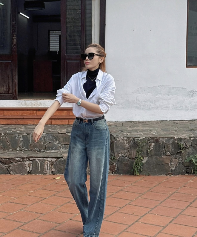 Kỳ Duyên mix đồ với quần jeans cực chất Vbiz khó ai sánh bằng