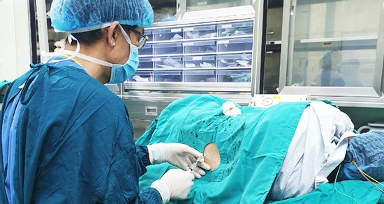 Bé trai 15 tuổi tử vong do sốc phản vệ khi gây tê tủy sống tại Bắc Ninh