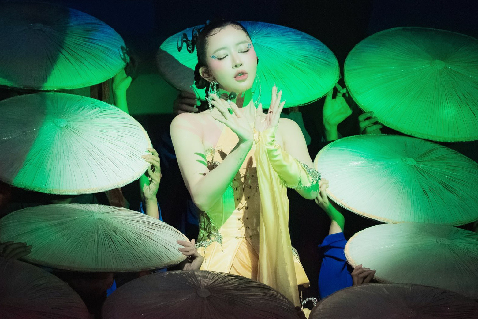 Tiếc cho ca sĩ Bích Phương - Ảnh 4.