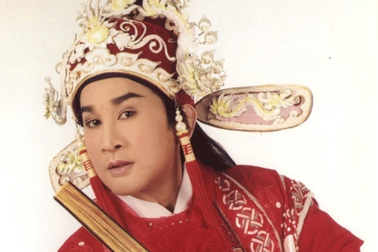 'Vua cải lương' sở hữu 1000 cây vàng, U60 sống sung túc bên vợ ba kém 11 tuổi