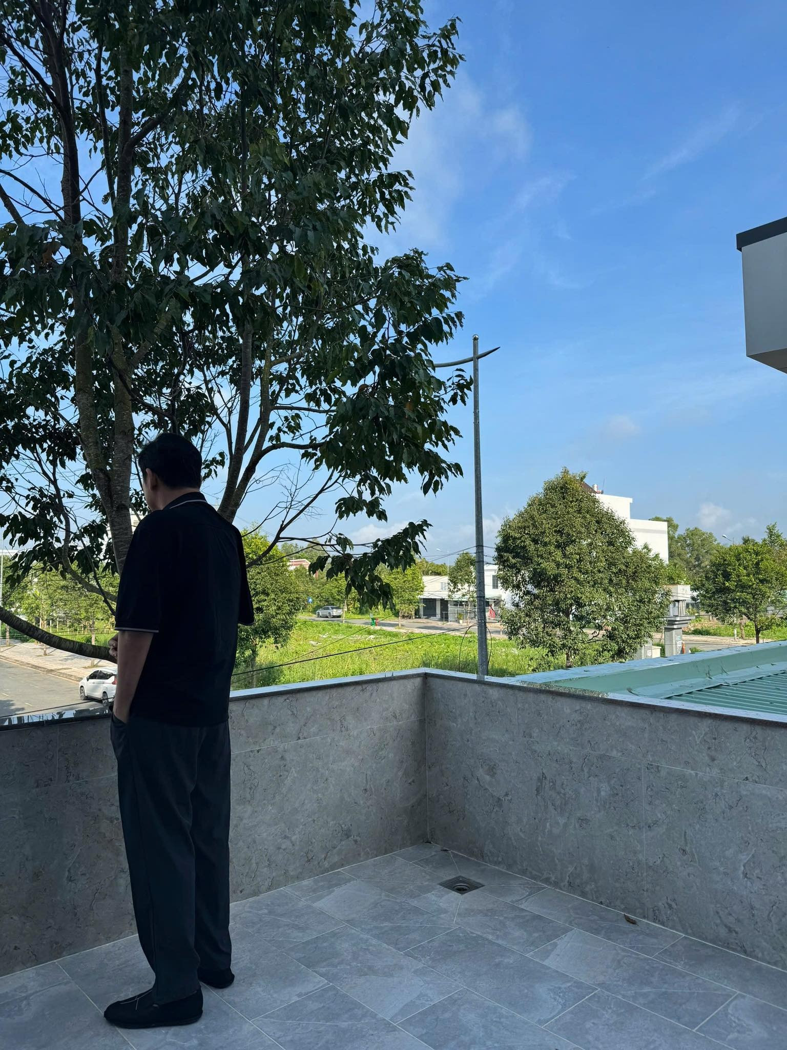 Diễn viên Huỳnh Anh Tuấn đã có thể tự đi lại sau đột quỵ