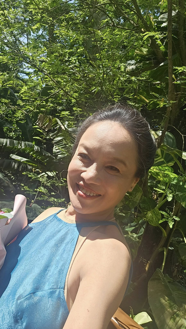 Mặt mộc căng tràn sức sống ở tuổi trung niên của nghệ sĩ Tú Oanh- Ảnh 13.