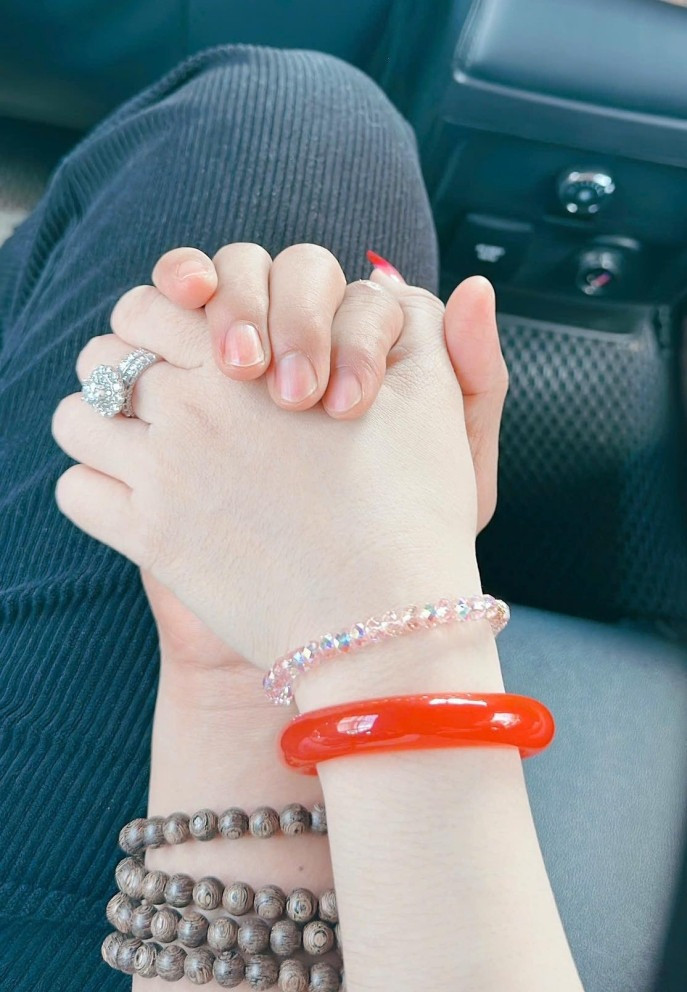 Nam nghệ sĩ Việt thông báo làm bố đơn thân mệt mỏi khi chăm con ở tuổi ngoài 40