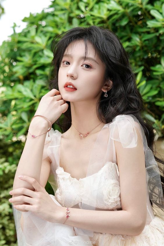 Sau hôm nay, thứ Năm 7/8/2025, 3 con giáp tài vận hanh thông, sự nghiệp như 'cá chép hóa Rồng', vét cạn lộc lá trong thiên hạ - Ảnh 1