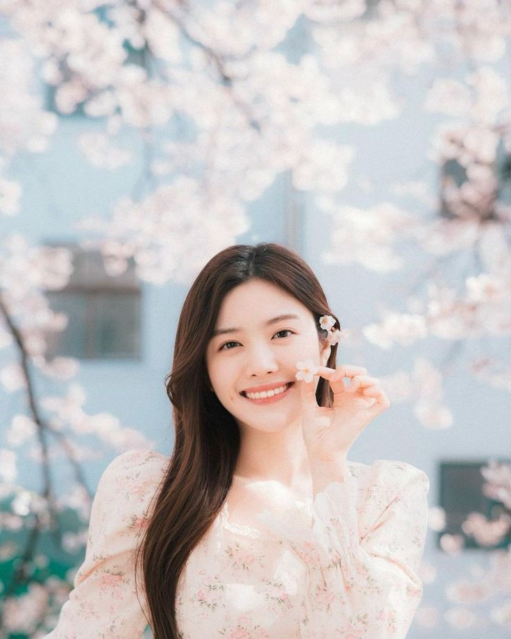 Sau hôm nay, thứ Năm 7/8/2025, 3 con giáp tài vận hanh thông, sự nghiệp như 'cá chép hóa Rồng', vét cạn lộc lá trong thiên hạ - Ảnh 3