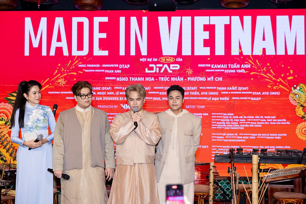 Trúc Nhân phải đấu tranh để hát bằng được ca khúc có NSND Thanh Hoa và Phương Mỹ Chi hòa giọng