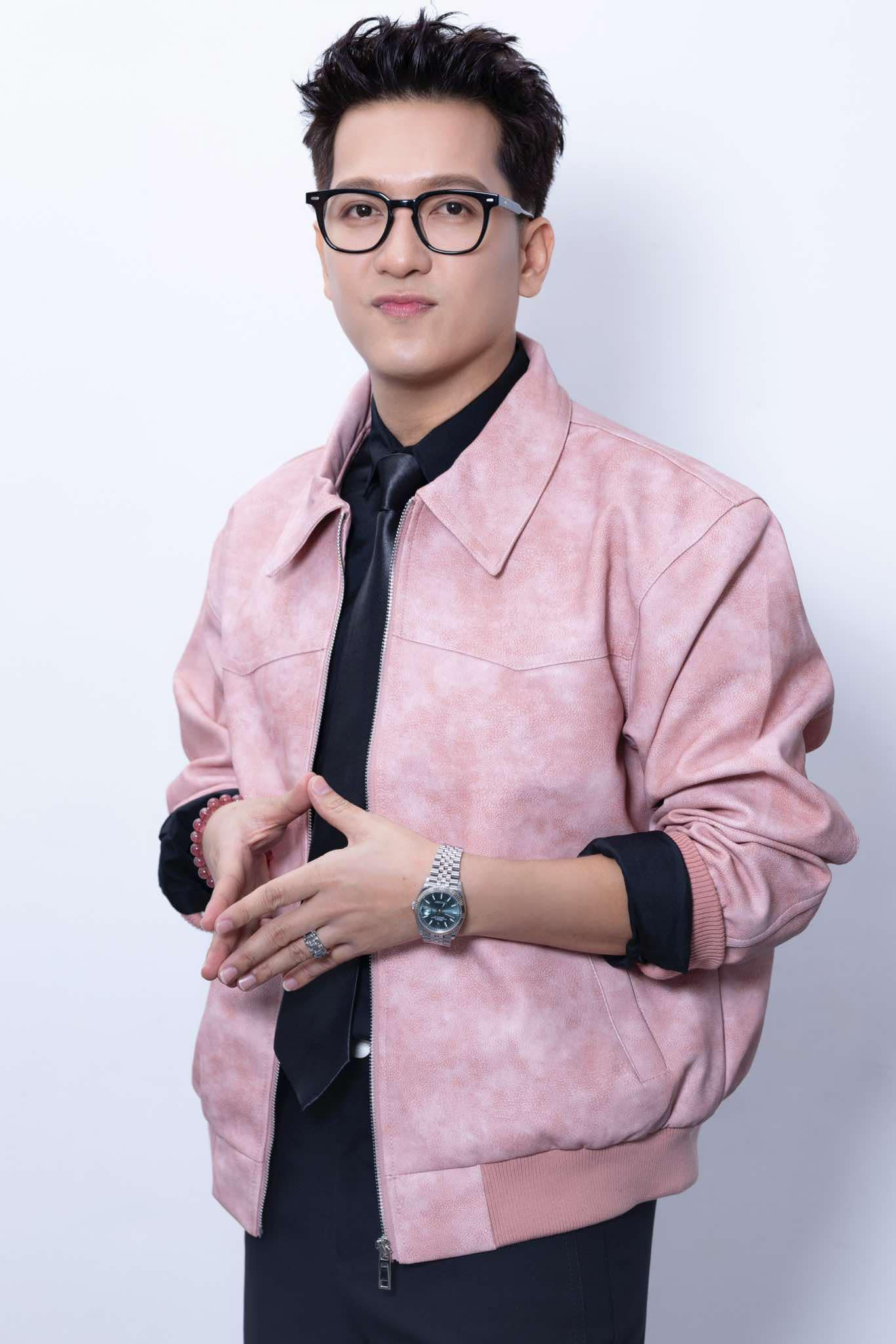 Phản ứng của Nhã Phương khi thấy Trường Giang hóa HIEUTHUHAI phiên bản fake