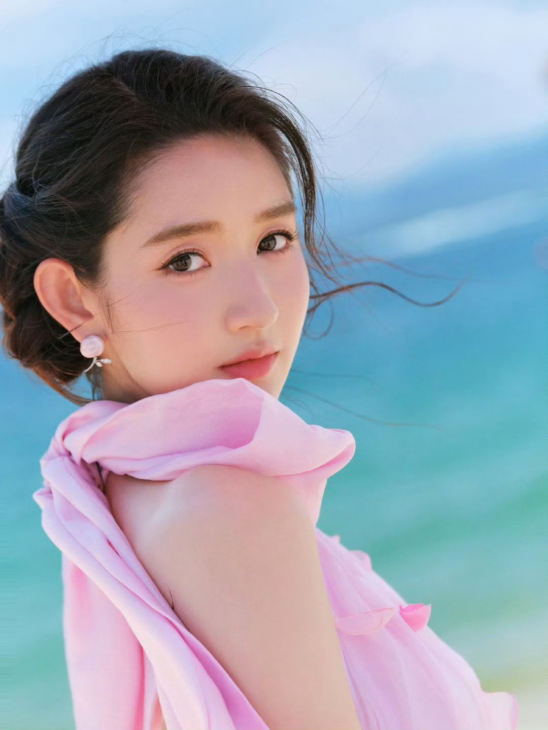 Thần Tài lẫn quý nhân chiếu mệnh, 3 con giáp 'chạm trúng hũ vàng', vận đỏ vây quanh, vơ lộc lá hết phần thiên hạ sau ngày 8/8/2025 - Ảnh 3