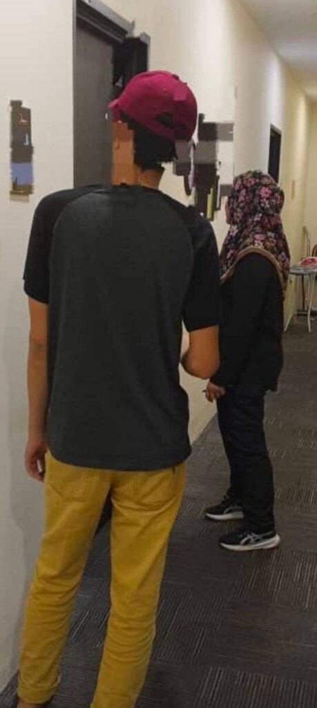 Người đàn ông bị bắt quả tang ngoại tình và cái kết xứng đáng - Ảnh 1.