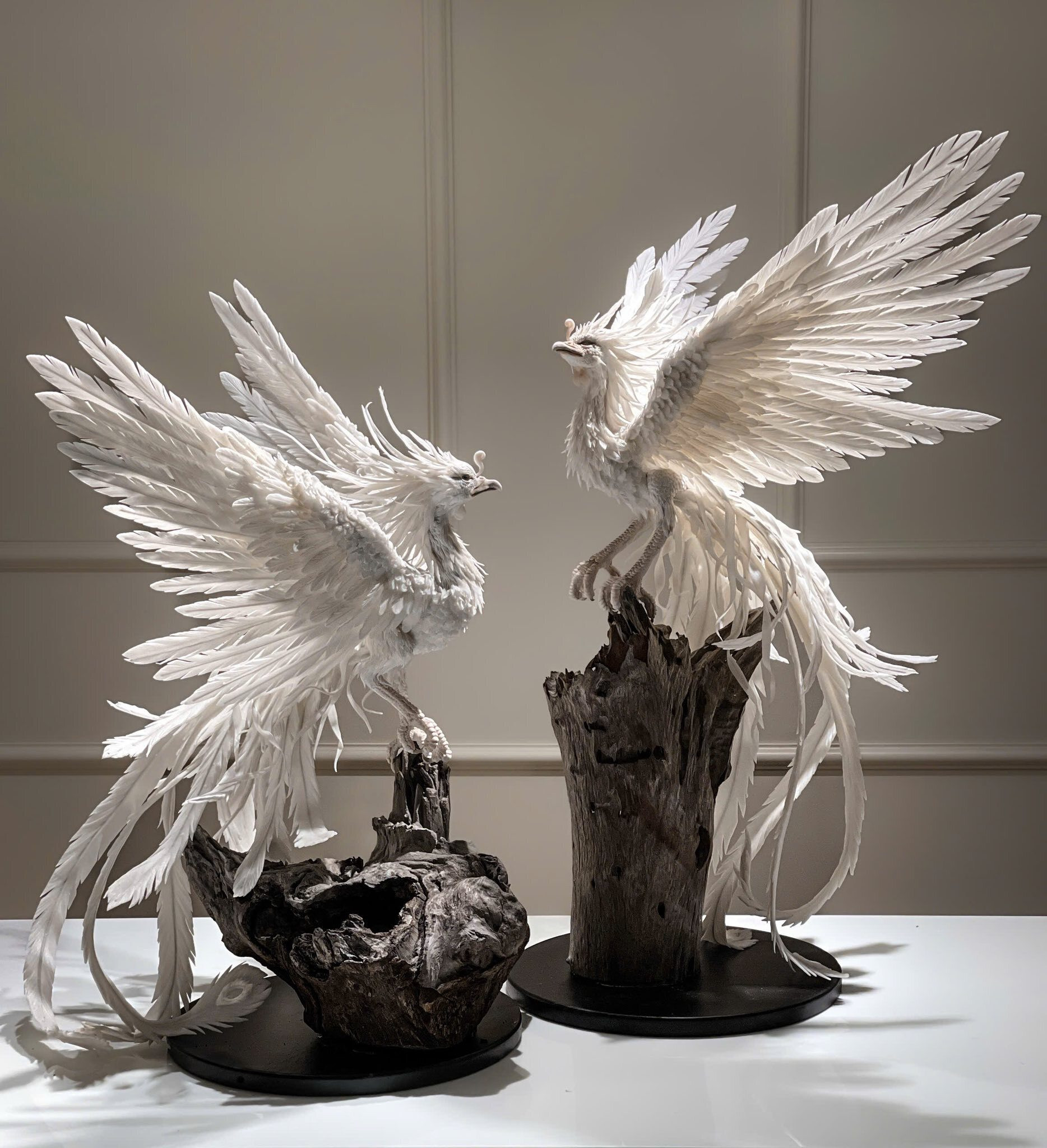 Chàng trai TP.HCM gây sốt với mô hình báo tuyết thủ công 'đẹp như sản phẩm AI' - 9