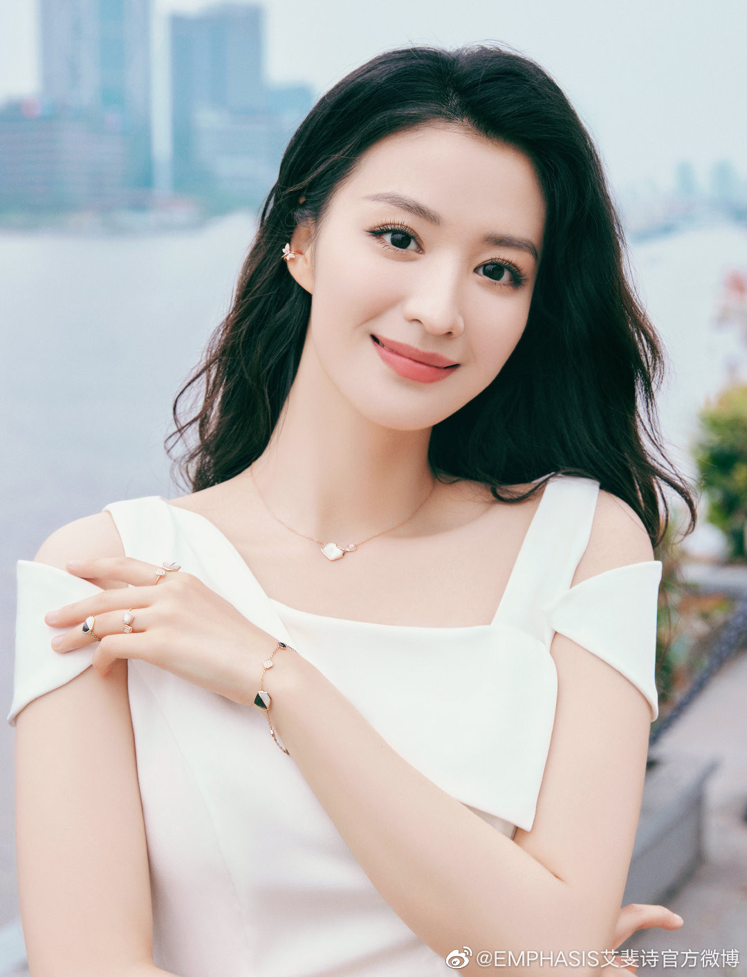 Đúng ngày mai, thứ Bảy 9/8/2025, Thần Tài trao túi vàng, 3 con giáp bộn thu tiền tài tứ phía, trúng số độc đắc, làm ăn phất phát, thịnh vượng đủ đầy - Ảnh 2