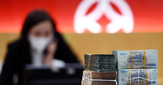 Kẻ giả danh công an lúng túng trước sự thú nhận của cô gái 'tay vịn'