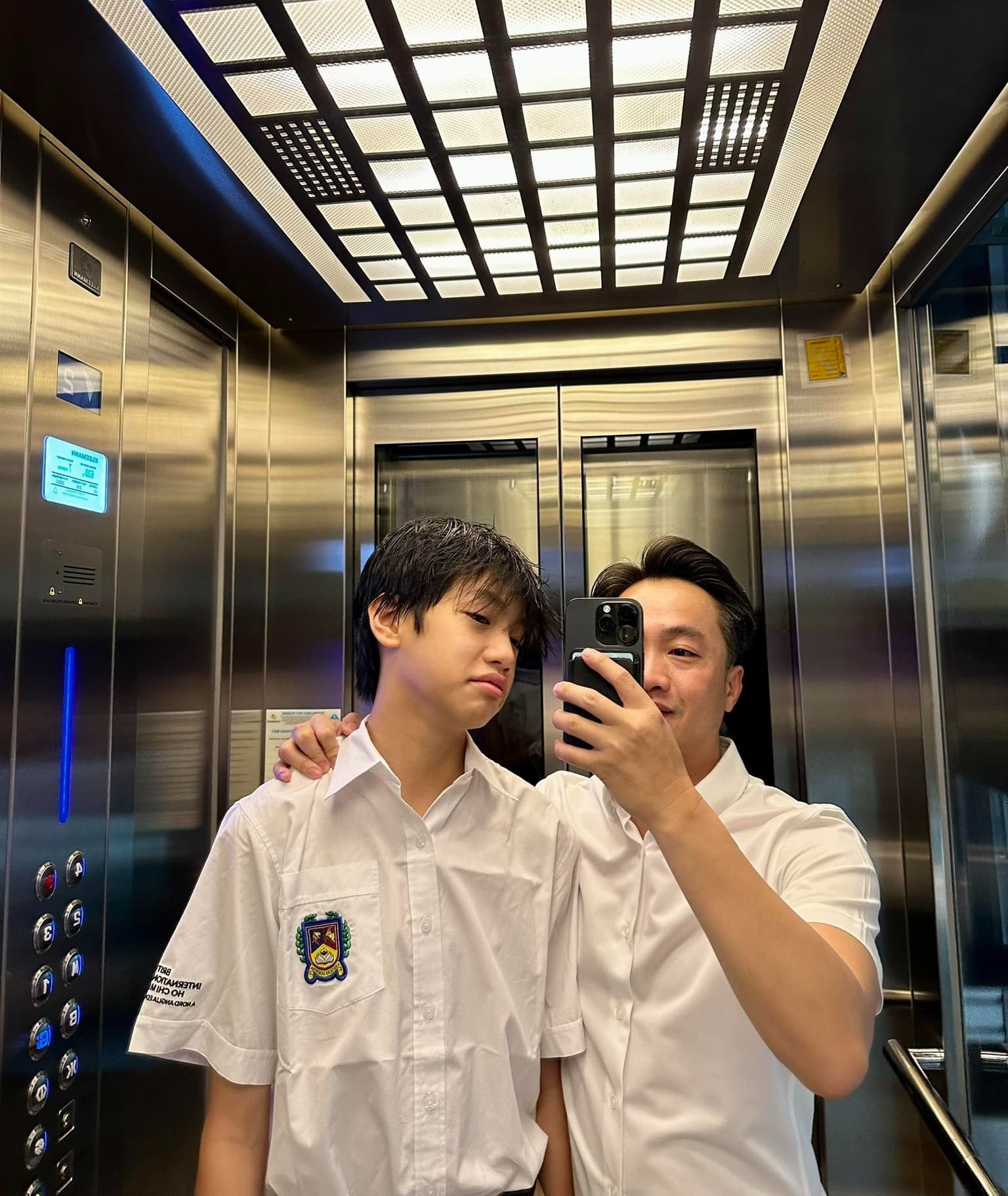 Quý tử nhà Cường Đô La  Hồ Ngọc Hà làm phục vụ pha chế