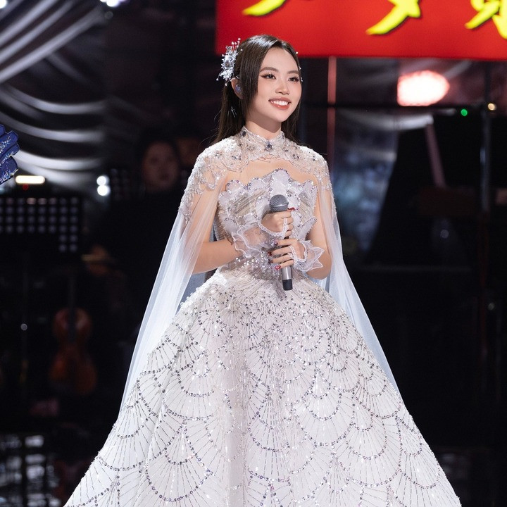 Phương Mỹ Chi là giọng ca Gen Z nổi tiếng nhất hiện nay.