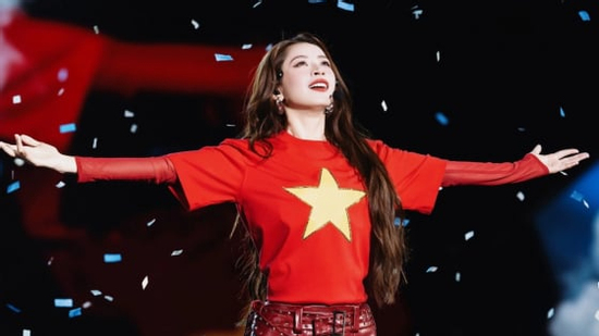 1001 cách nghệ sĩ Việt thể hiện lòng yêu nước, chào mừng Quốc khánh 2/9