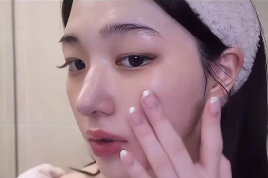 5 loại nước THẢI ĐỘC DA, ngăn ngừa sạm nám: Nữ giới bước qua tuổi 30 càng nên chăm uống