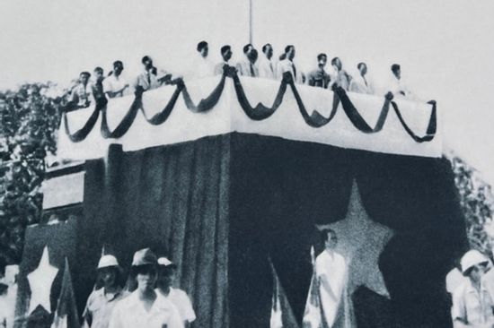 Lễ đài Tuyên ngôn độc lập 2/9 được lắp đặt thần tốc thế nào?