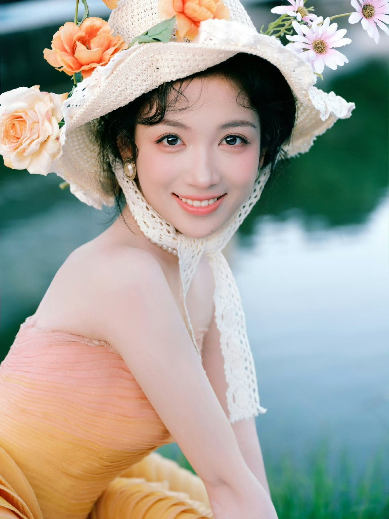 Vận đỏ như son sau ngày mai (2/9/2025), 3 con giáp rũ sạch vận xui, kiếm bộn tiền tiêu xài, công việc lương thưởng tăng vùn vụt - Ảnh 1