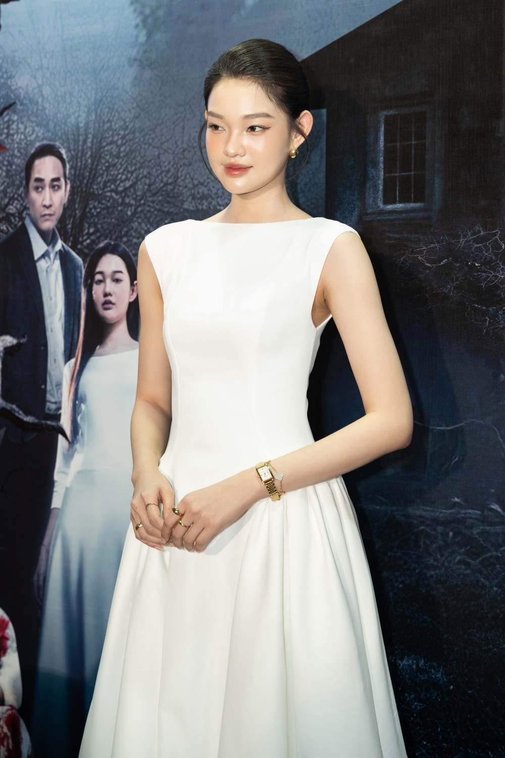 Người đẹp Top 10 Hoa hậu Việt Nam 2022 ám ảnh cảnh quay chìm xuống nước trong phim kinh dị