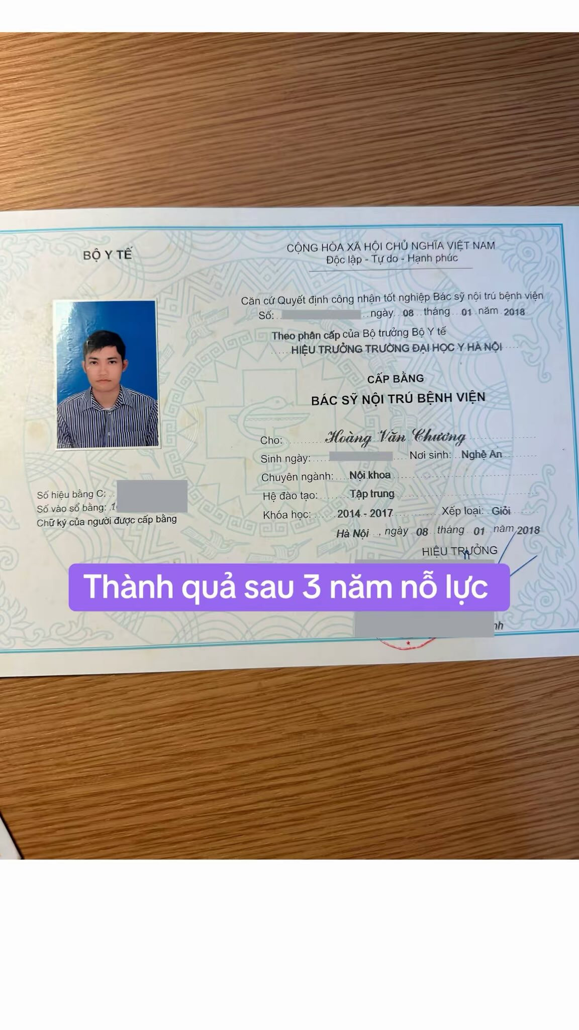 9 năm khắc nghiệt của một bác sĩ nội trú: Vẻ đẹp trí tuệ... cần gì tóc!- Ảnh 4.