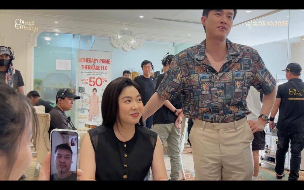 Diễn cảnh tình tứ với Quốc Trường Lê Khánh bất ngờ gọi điện ‘báo cáo’ chồng