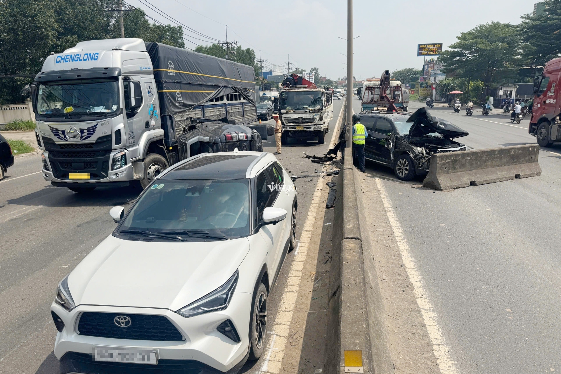 W-tai nan lien hoan (1).jpg