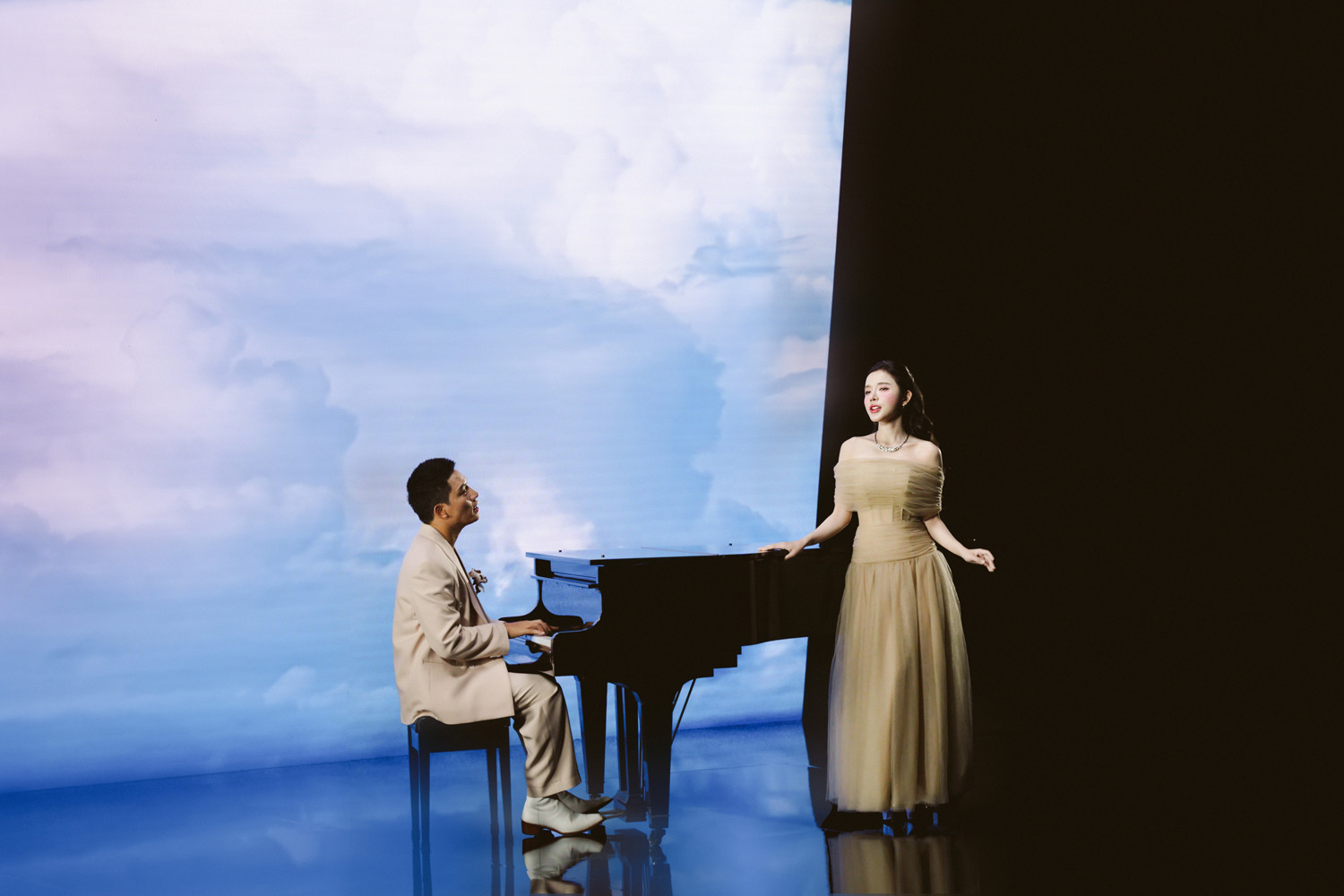 anh tu ly ly (2).jpg