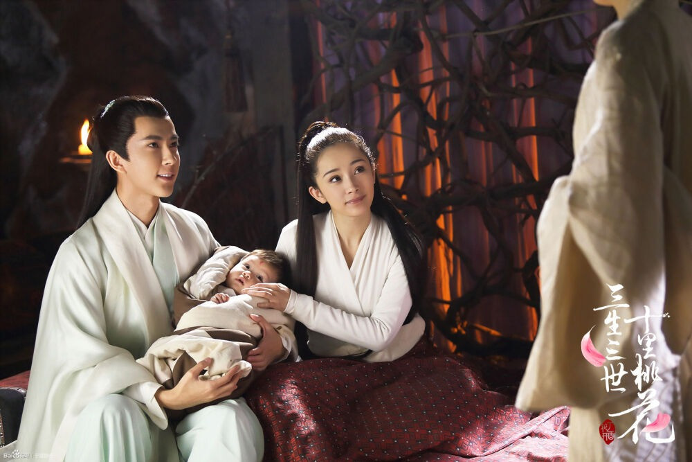 Dương Mịch Địch Lệ Nhiệt Ba bàng hoàng hay tin Vu Mông Lung qua đời