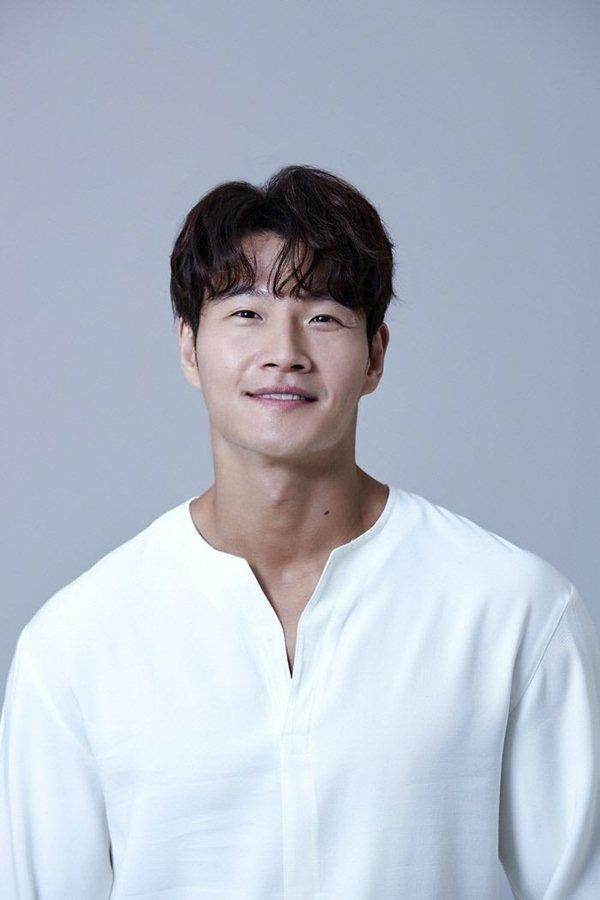 Running Man Kim Jong Kook không mời Lee Kwang Soo đến đám cưới