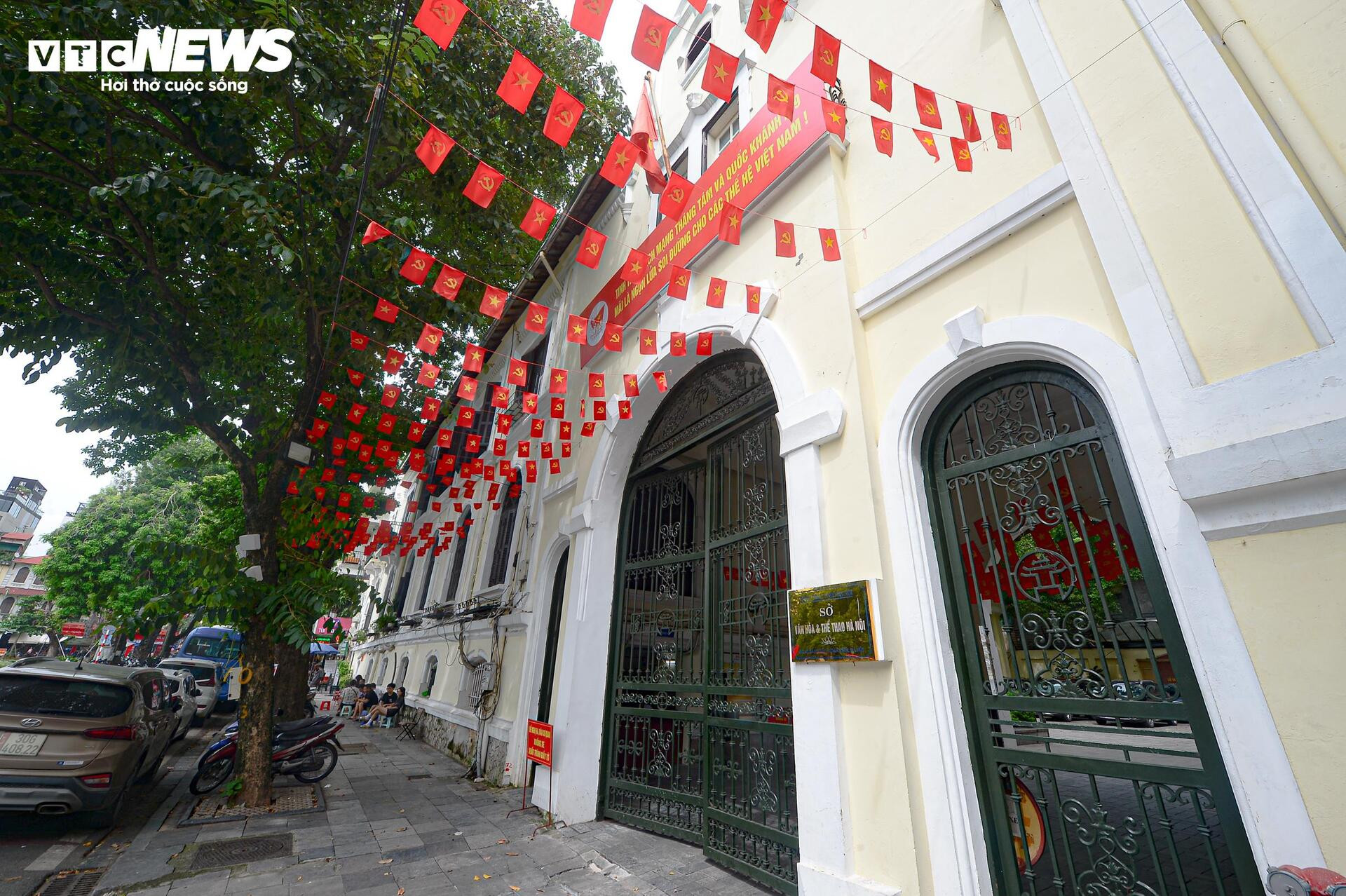 Toàn cảnh không gian Hồ Gươm sau hơn 3 tháng chỉnh trang - 24