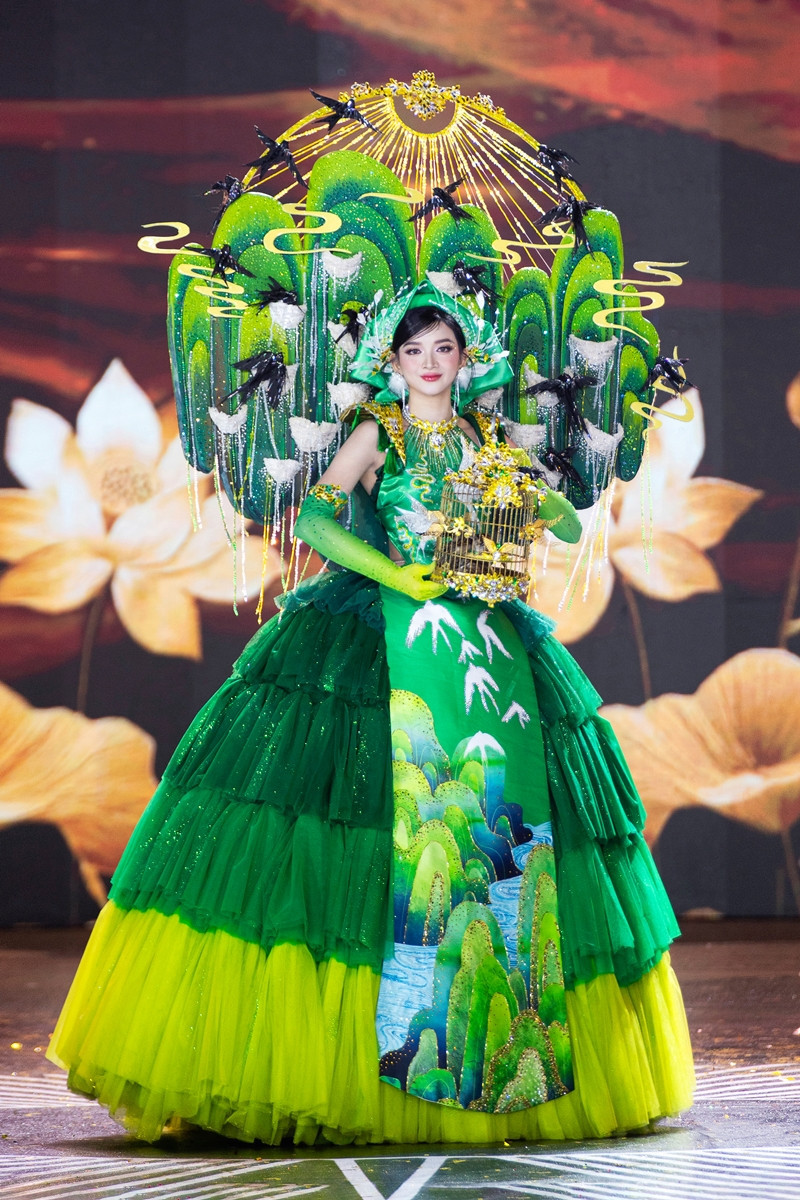 Tranh cãi đưa bàn thờ gia tiên lên sân khấu thi hoa hậu - Ảnh 9.