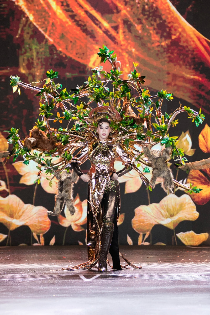 Tranh cãi đưa bàn thờ gia tiên lên sân khấu thi hoa hậu - Ảnh 6.