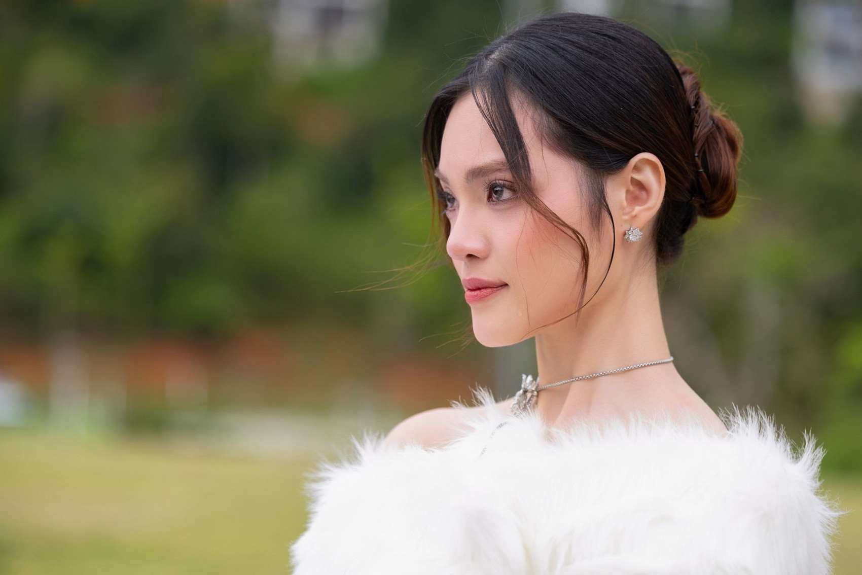 Nam diễn viên Vbiz vừa cầu hôn bạn gái kém 16 tuổi có khối tài sản chục tỷ là ai