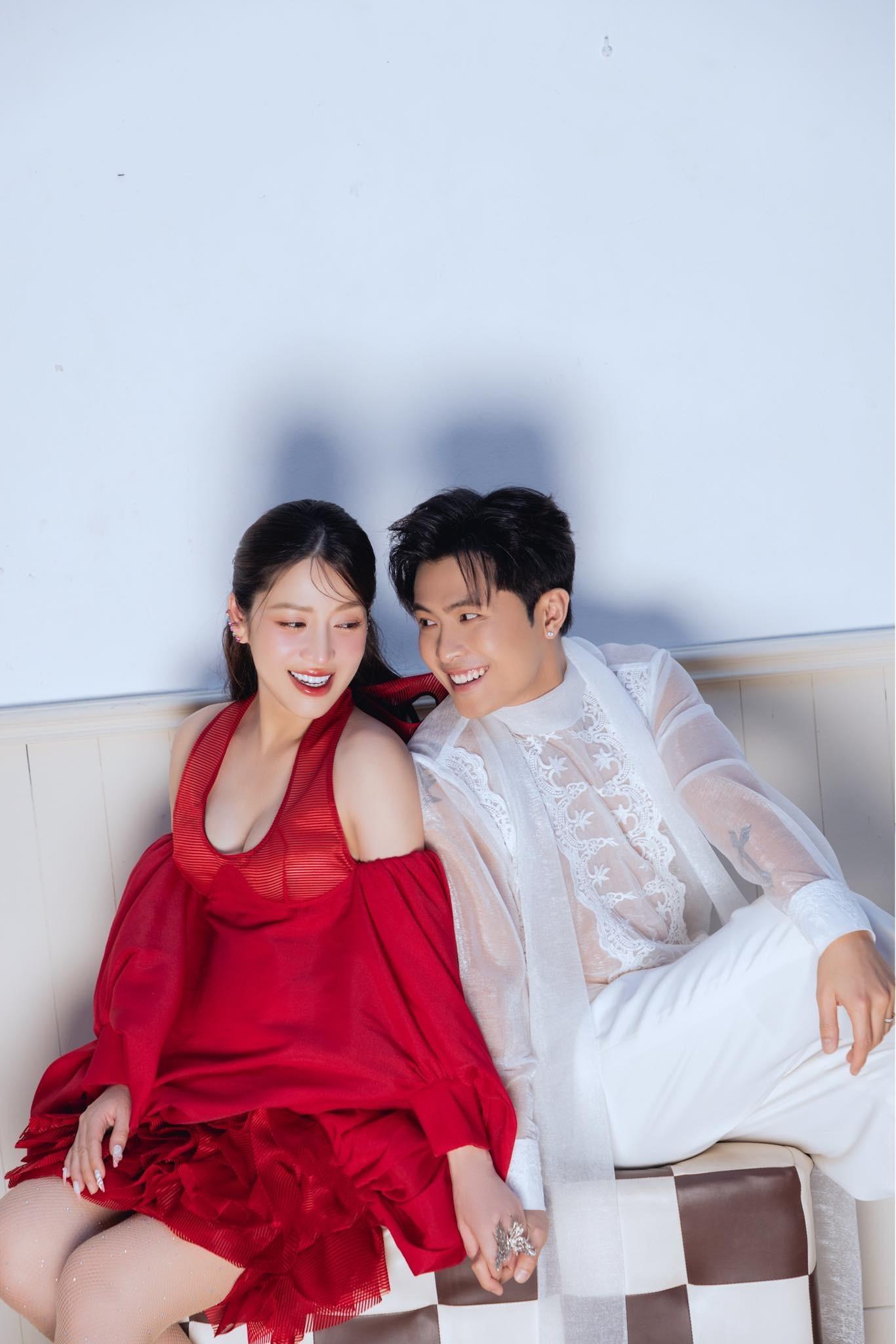 Puka Gin Tuấn Kiệt giấu kín mặt con