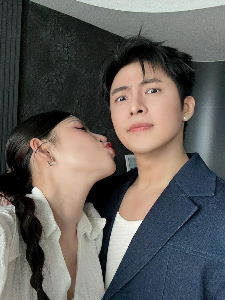 Puka Gin Tuấn Kiệt giấu kín mặt con