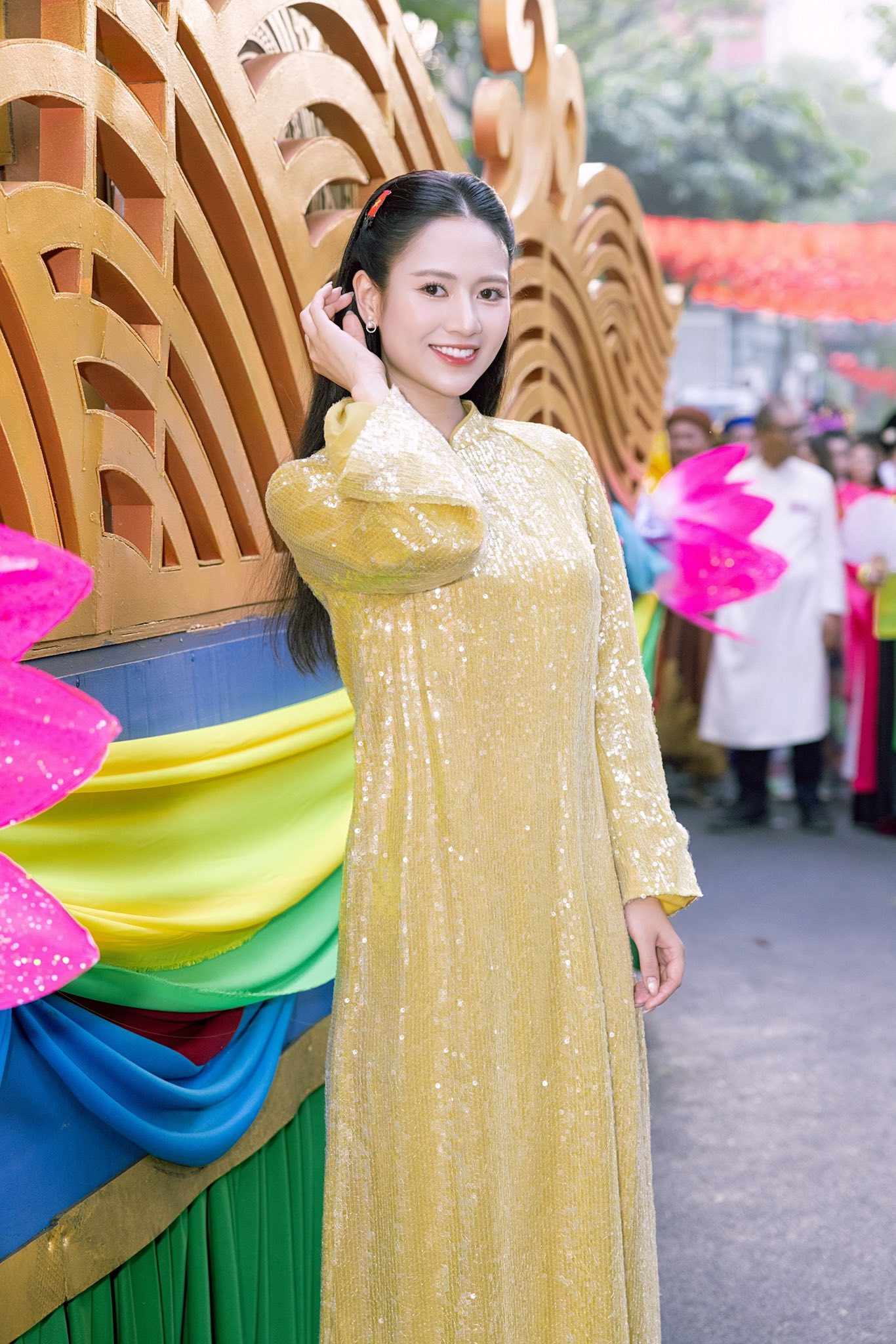 Nhan sắc Việt Hoa - bạn thân Phương Oanh trong Gió ngang khoảng trời xanh - Ảnh 3.