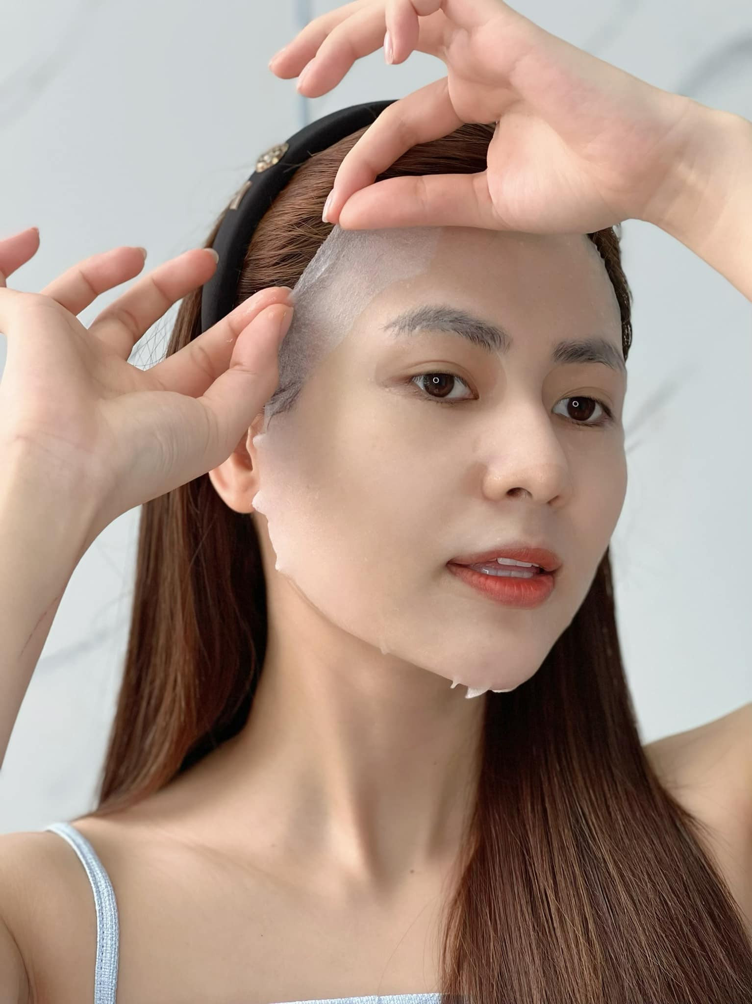 Nhan sắc Việt Hoa - bạn thân Phương Oanh trong Gió ngang khoảng trời xanh - Ảnh 5.