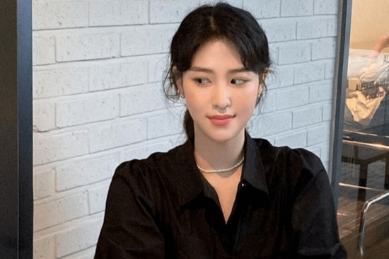 Thường xuyên làm 3 việc này trong các buổi họp là biểu hiện của người EQ thấp