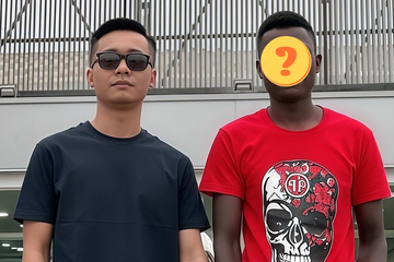 Phản ứng tranh cãi thành viên team châu Phi khi bị chỉ trích rời bỏ Quang Linh Vlogs