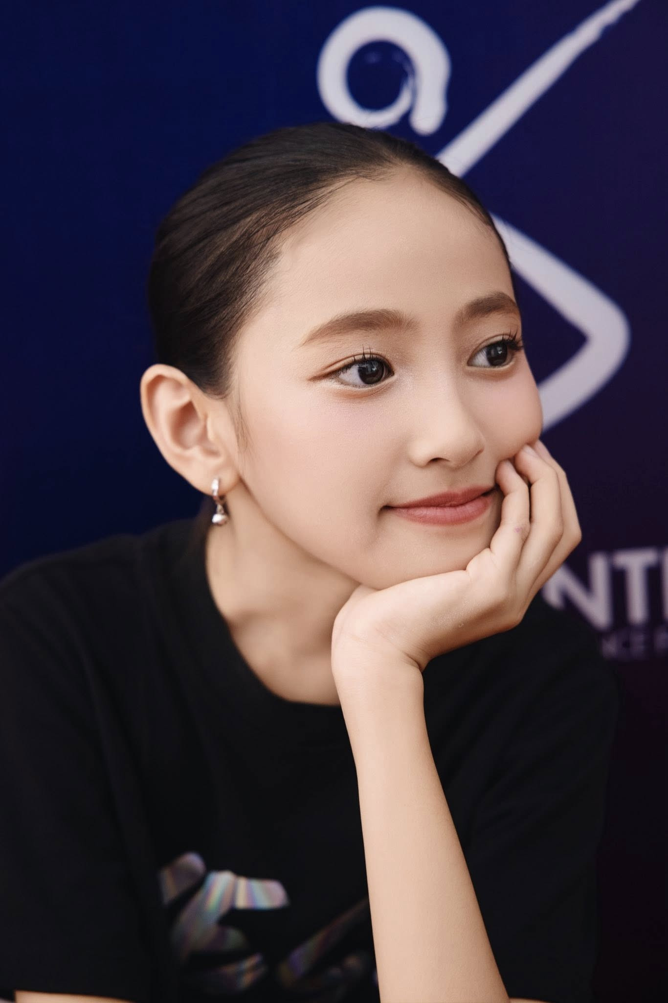 Con gái Hà Kiều Anh ở tuổi lên 10, fan trầm trồ 'ăn đứt' mẹ Hoa hậu - Ảnh 7.