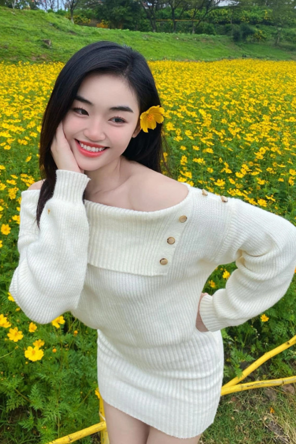 Cô gái 2K4 vừa đăng quang Miss Grand Việt Nam có gu thời trang sexy, cá tính ra sao? - Ảnh 8.