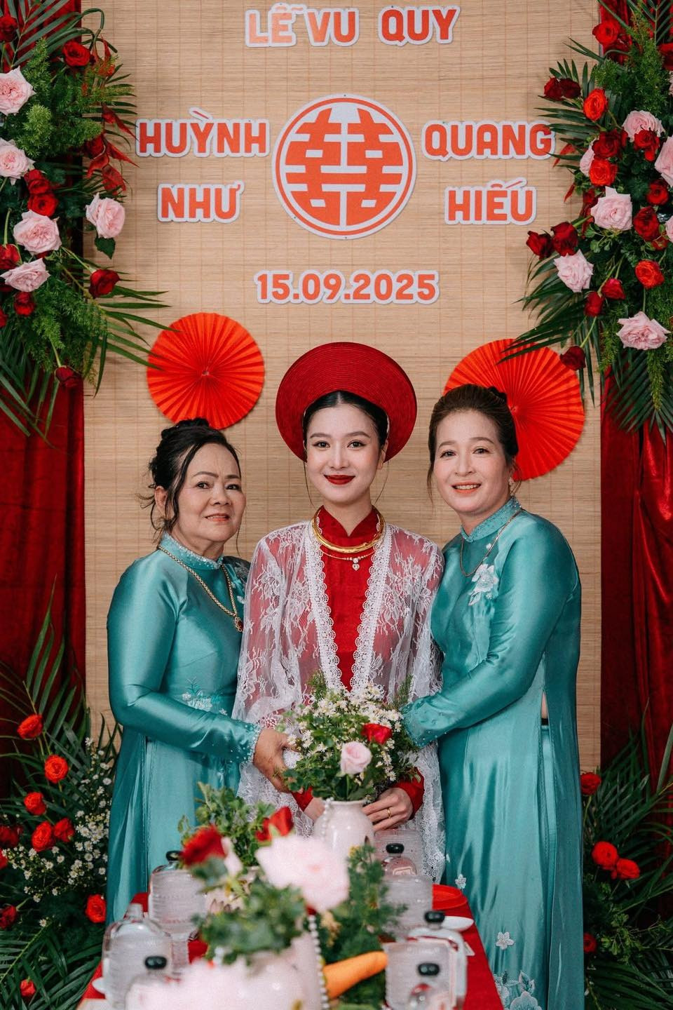 Hồ Quang Hiếu và vợ kém 17 tuổi trong Lễ Vu Quy