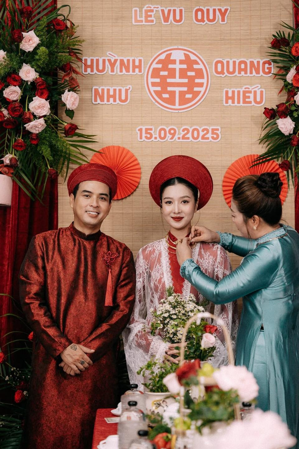 Hồ Quang Hiếu và vợ kém 17 tuổi trong Lễ Vu Quy