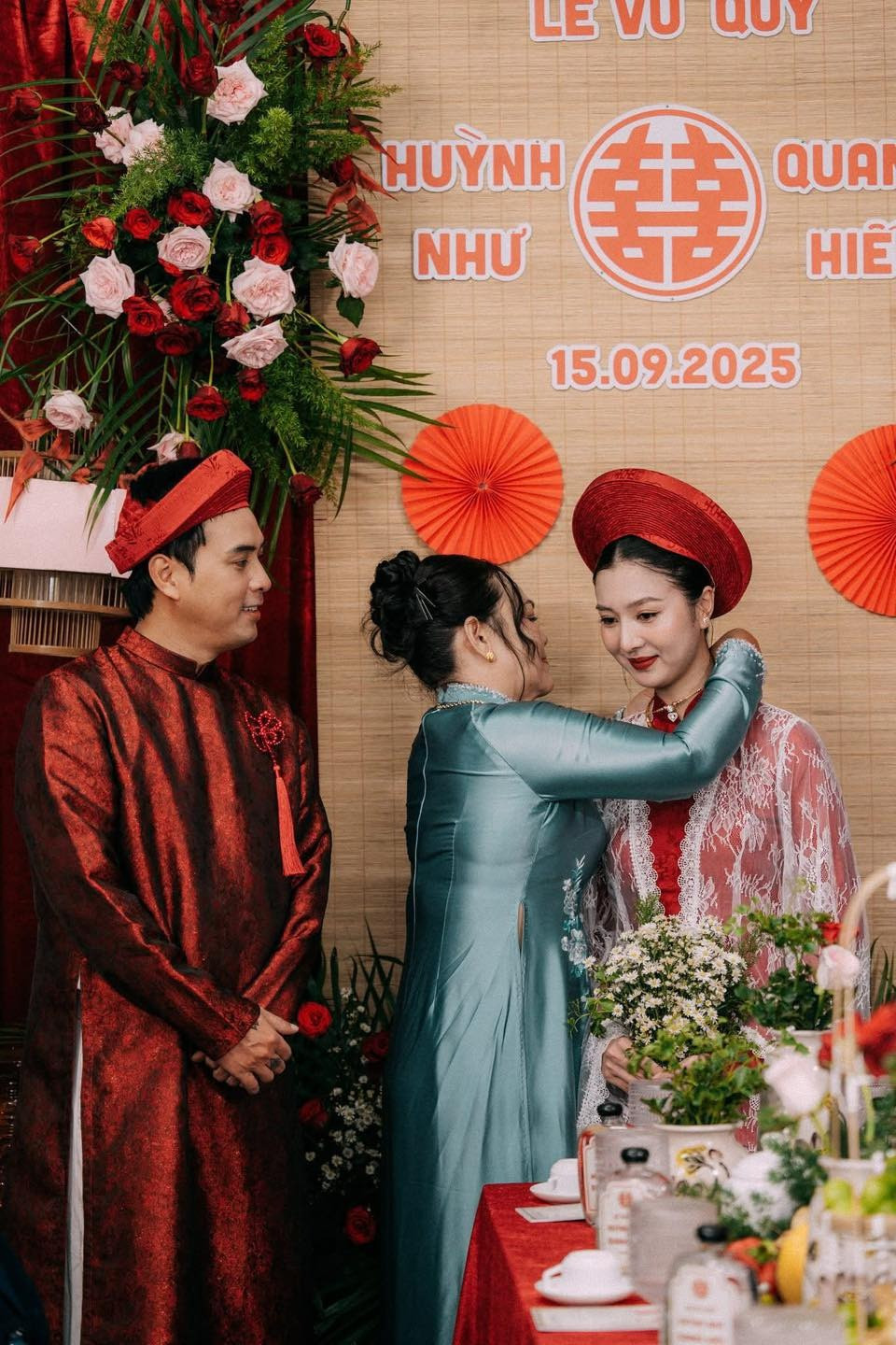 Hồ Quang Hiếu và vợ kém 17 tuổi trong Lễ Vu Quy