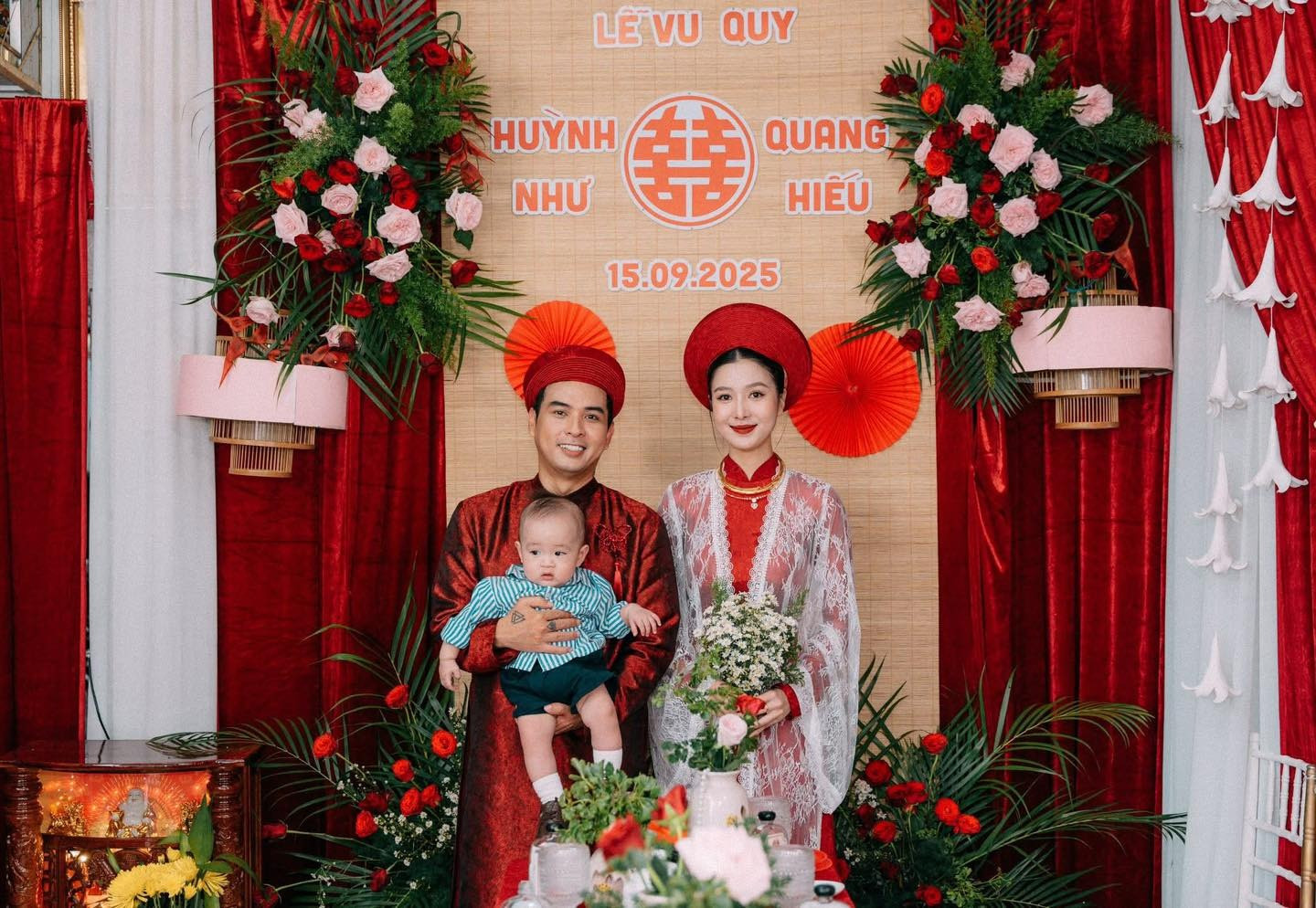 Hồ Quang Hiếu và vợ kém 17 tuổi trong Lễ Vu Quy