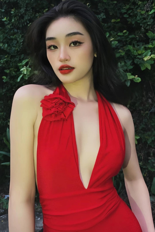 Miss Grand VietNam 2025 gây tranh cãi khi gia cảnh nghèo vẫn dùng đồ hiệu sang chảnh