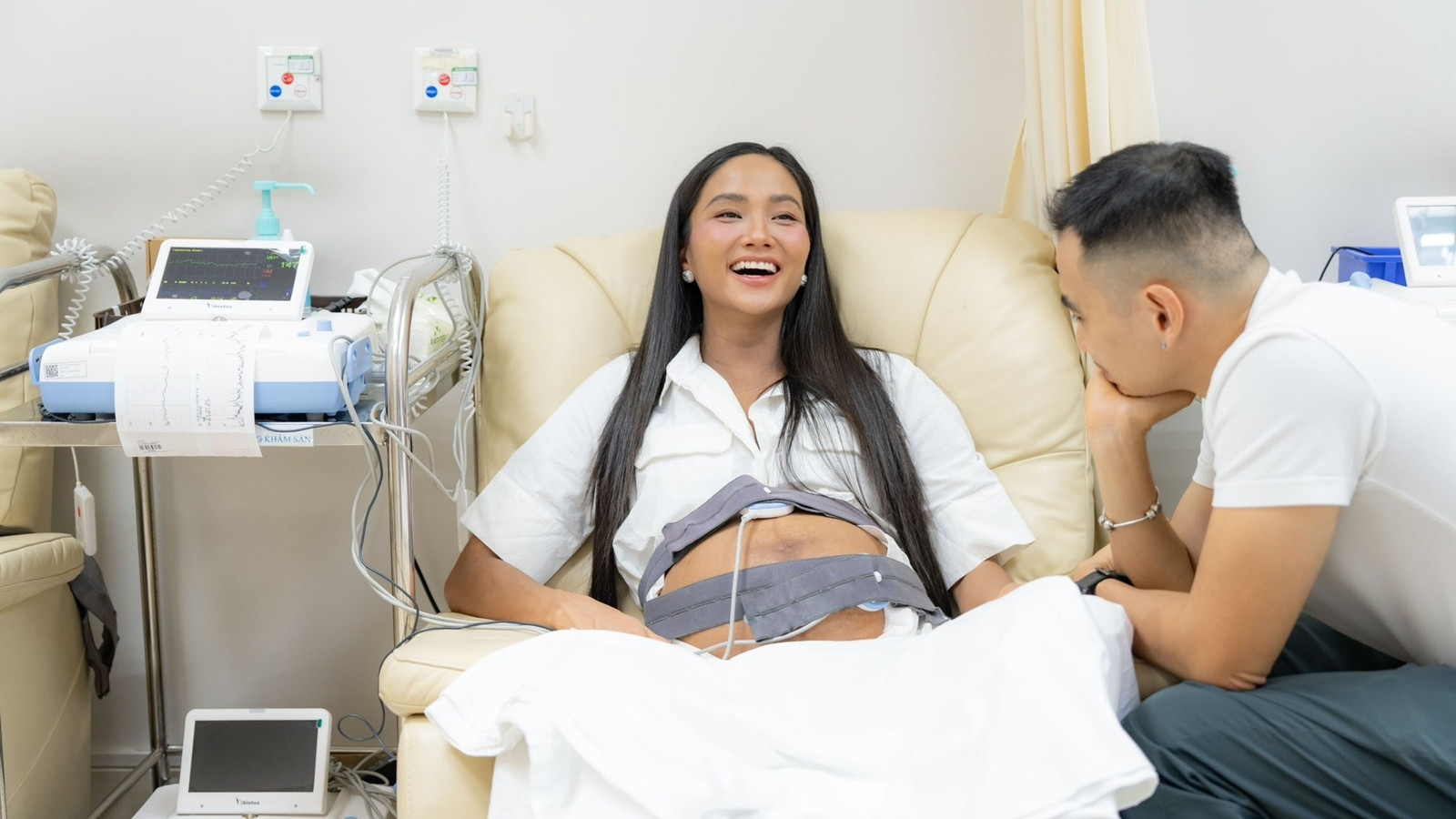 HHen Niê chia sẻ ảnh ông xã nằm đất và sự thật phía sau khiến cư dân mạng ngưỡng mộ