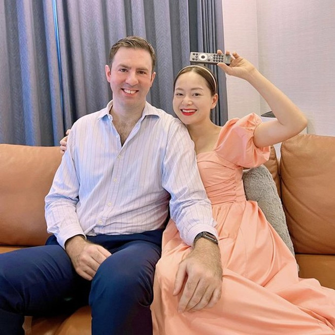 Vì sao Lan Phương không gửi con ở nhà mà lại ôm đến tòa ngày li hôn