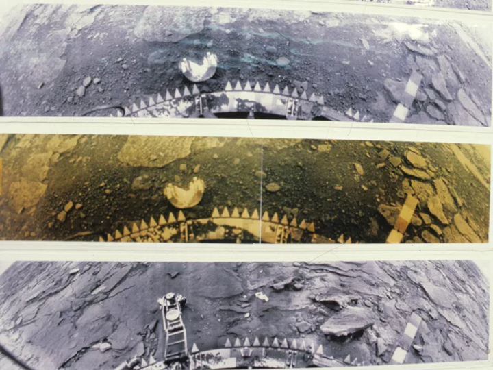 Tái tạo hình ảnh toàn cảnh bề mặt sao Kim, thu được từ mô-đun hạ cánh của trạm Venera-14. (Nguồn: RIA)